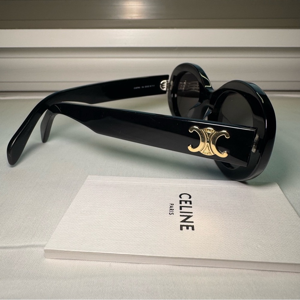 Celine Triomphe Logo Oval Acetate CL40194U Sunglasses - Picture 5 of 11